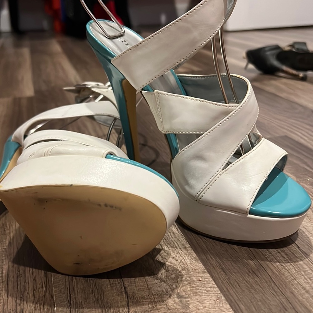 Brand new never worn!